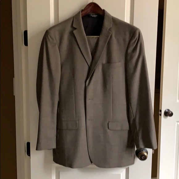 Mens Jos A Bank Suits-$50 each - Picture 4 of 6